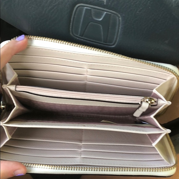 Kate Spade Wallet - Picture 3 of 3